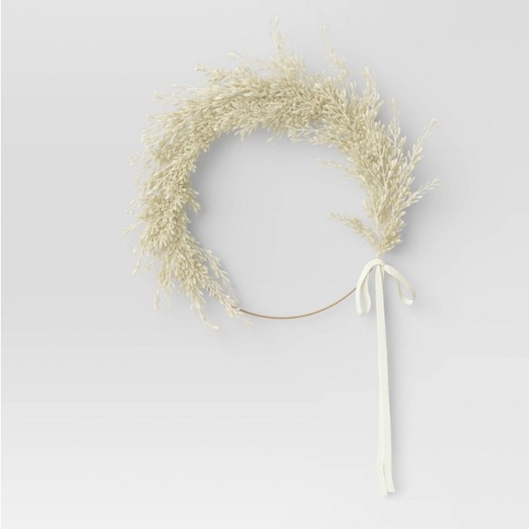 Threshold Artificial Pampas Grass Ring Wreath Tall Faux Botanical Wall Decor - Picture 4 of 4